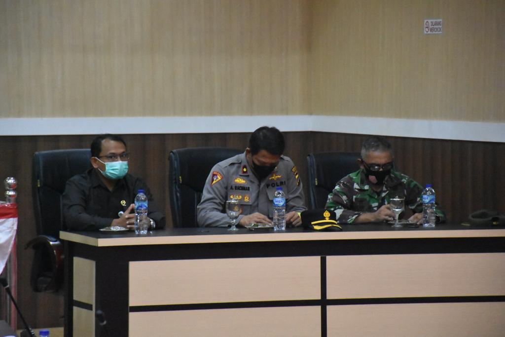 Wakil Ketua Pengadilan Negeri Tilamuta menghadiri Rapat Paripurna DRPD Boalemo