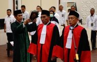 Sidang Luar Biasa Pengadilan Tinggi Gorontalo: Pengambilan Sumpah Jabatan dan Pelantikan Dua Hakim Tinggi Baru