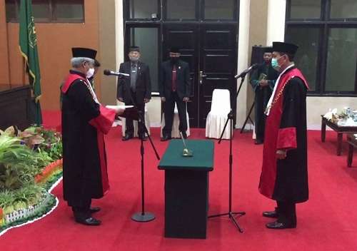 Pengambilan Sumpah Jabatan dan Pelantikan Wakil Ketua Pengadilan Tinggi Gorontalo