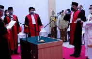 Sidang Luar Biasa dalam acara Pengambilan Sumpah Jabatan dan Pelantikan serta Serah Terima Jabatan Ketua Pengadilan Negeri Marisa