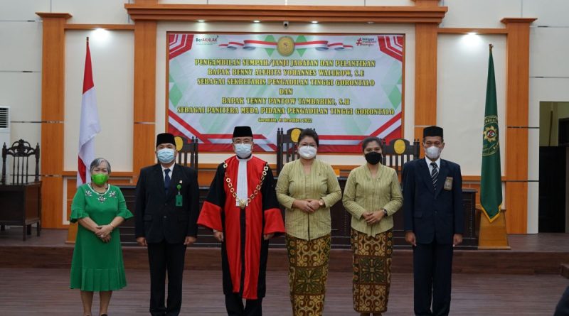 Pelantikan dan Pengambilan Sumpah/Janji Jabatan Sekretaris dan Panitera Muda Pidana pada Pengadilan Tinggi Gorontalo