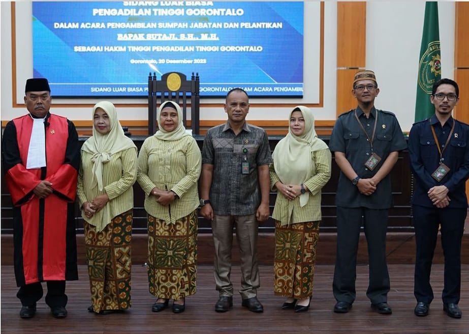 Ketua Pengadilan Negeri Tilamuta Menghadiri Pengambilan Sumpah Jabatan dan Pelantikan Hakim Tinggi Pengadilan Tinggi Gorontalo