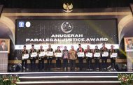 PARALEGAL JUSTICE AWARD 2024: APRESIASI PEMERINTAH KEPADA KEPALA DESA DAN LURAH DALAM MENDUKUNG AKSES KEADILAN