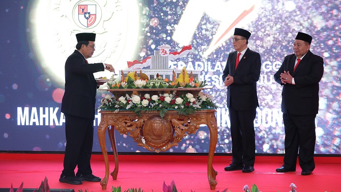 MAHKAMAH AGUNG REPUBLIK INDONESIA RAYAKAN HARI JADI KE-79