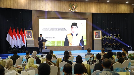 MEMBUKA PELATIHAN PARALEGAL, KETUA MA: PERDAMAIAN DALAM KONFLIK HUKUM DI DESA/KELURAHAN MELALUI PERAN KEPALA DESA/LURAH SEBAGAI JURU DAMAI