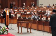 KETUA MAHKAMAH AGUNG PANDU PENGUCAPAN SUMPAH WIBOWO PRASETYO SEBAGAI ANGGOTA DPR RI