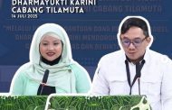 Penyerahan Bantuan Dana Beasiswa (BDBS) oleh Dharmayukti Karini Cabang Tilamuta