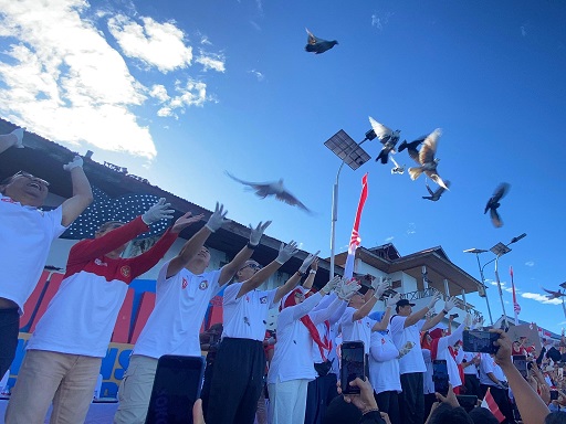 Ketua Pengadilan Tinggi Gorontalo Hadiri Pencanangan HUT Ke-80 RI di Wisata Hiu Paus Botubarani