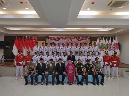 Ketua Pengadilan Tinggi Gorontalo Hadiri Pengukuhan Paskibraka Provinsi Gorontalo Tahun 2025