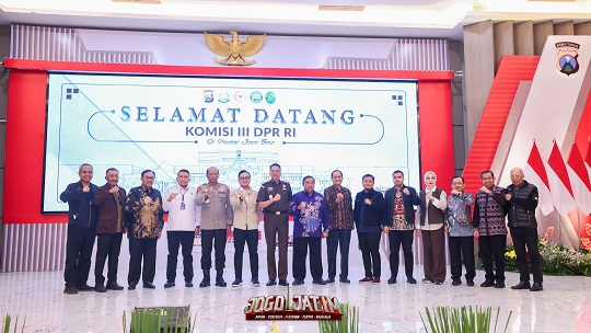 EVALUASI PELAKSANAAN KUHAP, KOMISI III DPR RI KUNKER SPESIFIK KE JAWA TIMUR