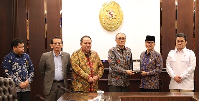 MAHKAMAH AGUNG MENERIMA KUNJUNGAN MENTERI DAN WAKIL MENTERI DESA PDT