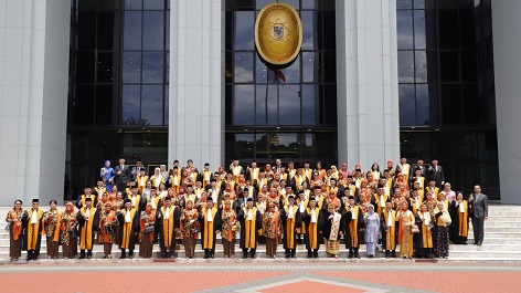 MA GELAR WISUDA PURNABAKTI APRESIASI PENGABDIAN PIMPINAN DAN HAKIM AGUNG