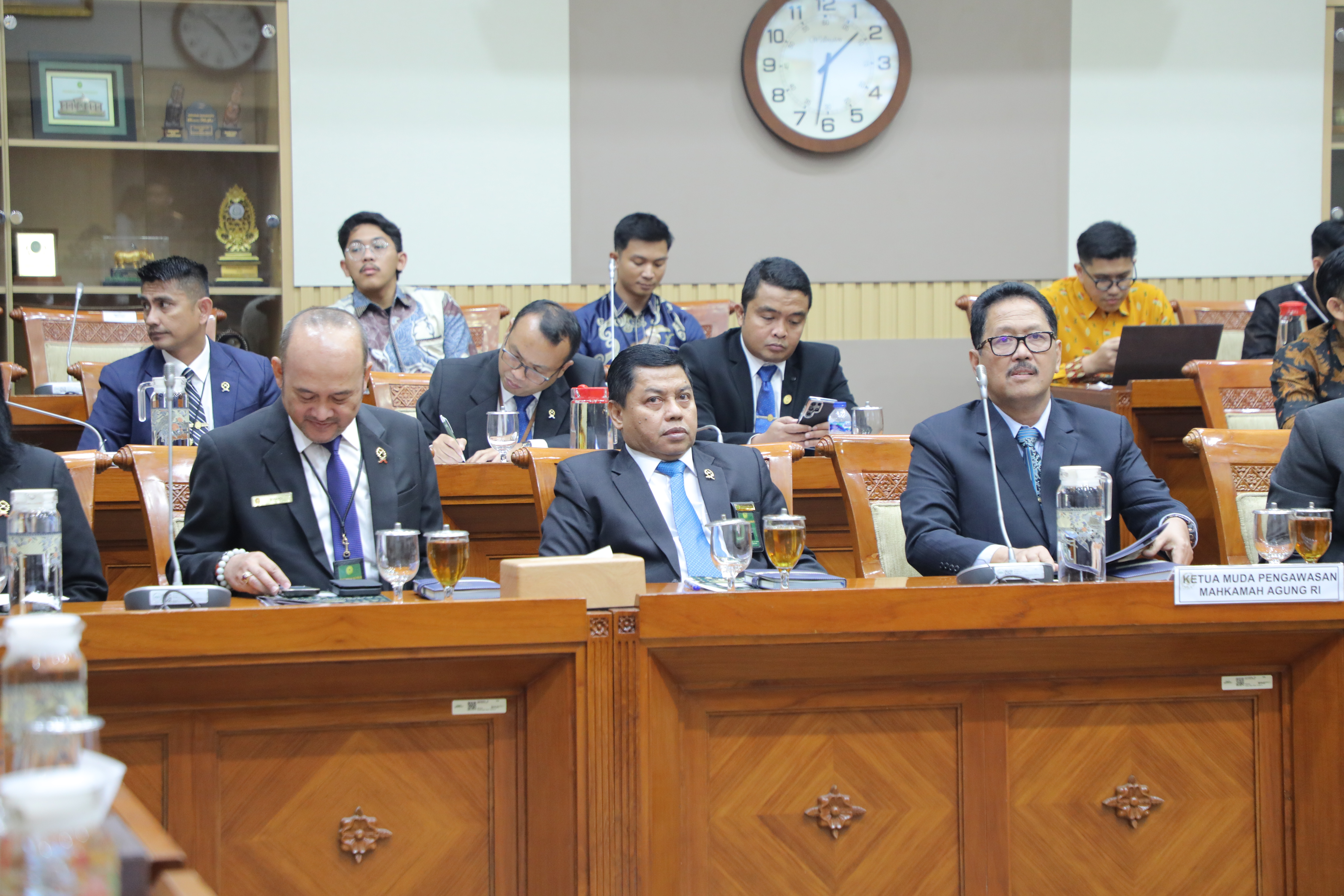 RAPAT DENGAN KOMISI III DPR, MA BERI MASUKAN TERKAIT RUU JABATAN HAKIM