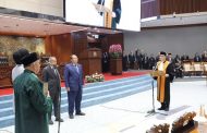KETUA MA PANDU PENGUCAPAN SUMPAH SARI YULIATI SEBAGAI WAKIL KETUA DPR